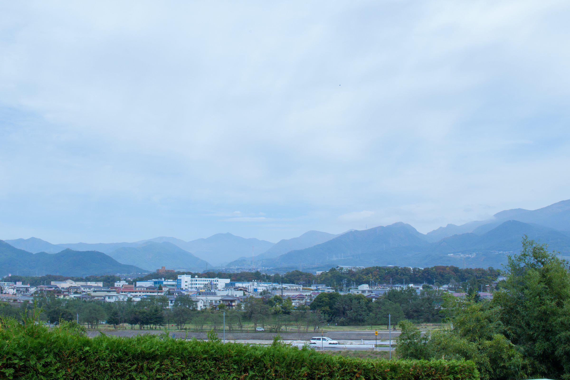 エンゼルパークから見える山の景色